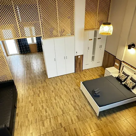 Lliri 7 Apartment *
