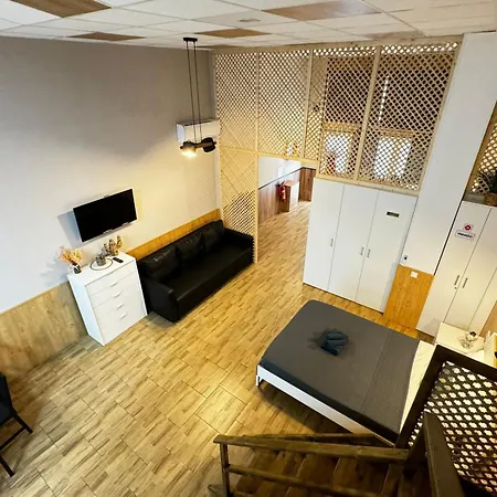 Lliri 7 Apartment